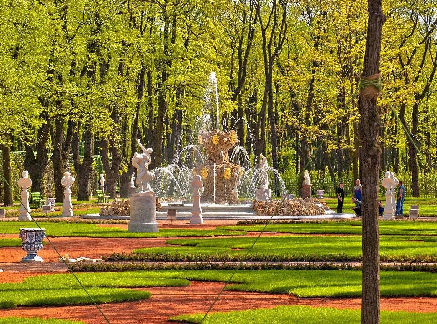 Список садов и парков. Парк летний сад в Санкт-Петербурге. Летний сад Санкт п. Петергоф летний сад.