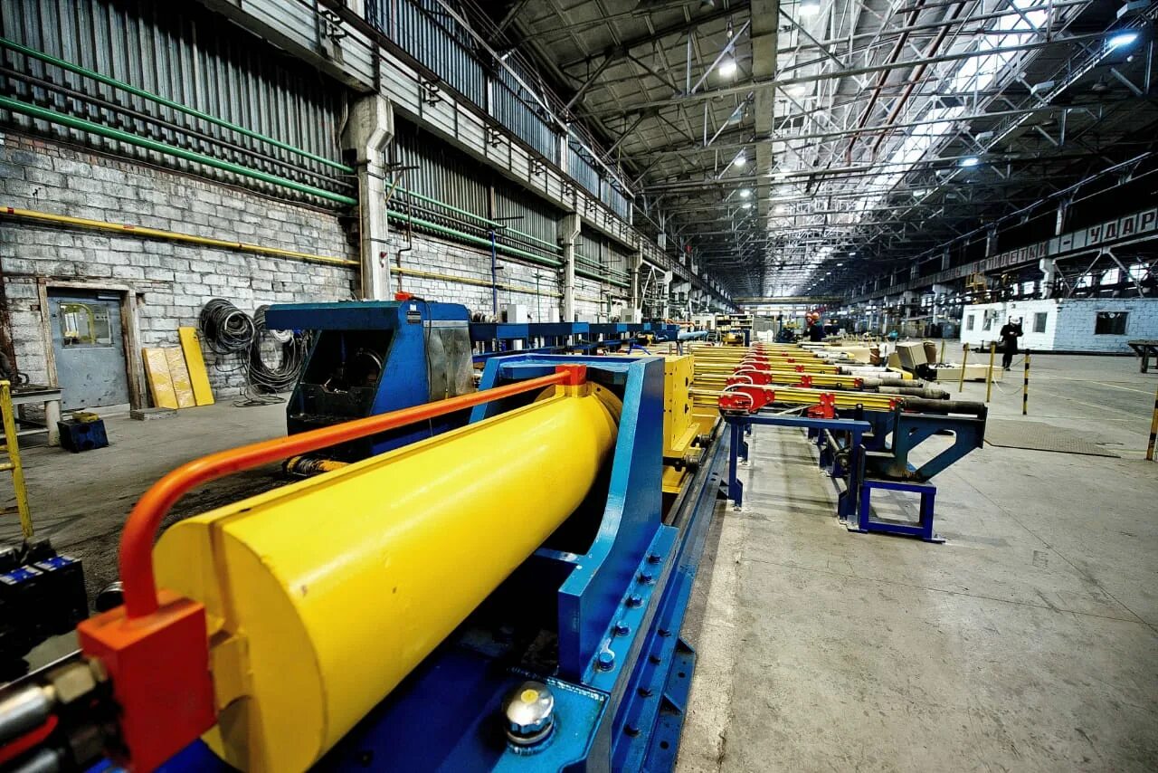 на заводе при обработке цветных металлов. гзоцм гайская медь. плотность металлов. оцм ревда. кировский завод по обработке цветных металлов киров.