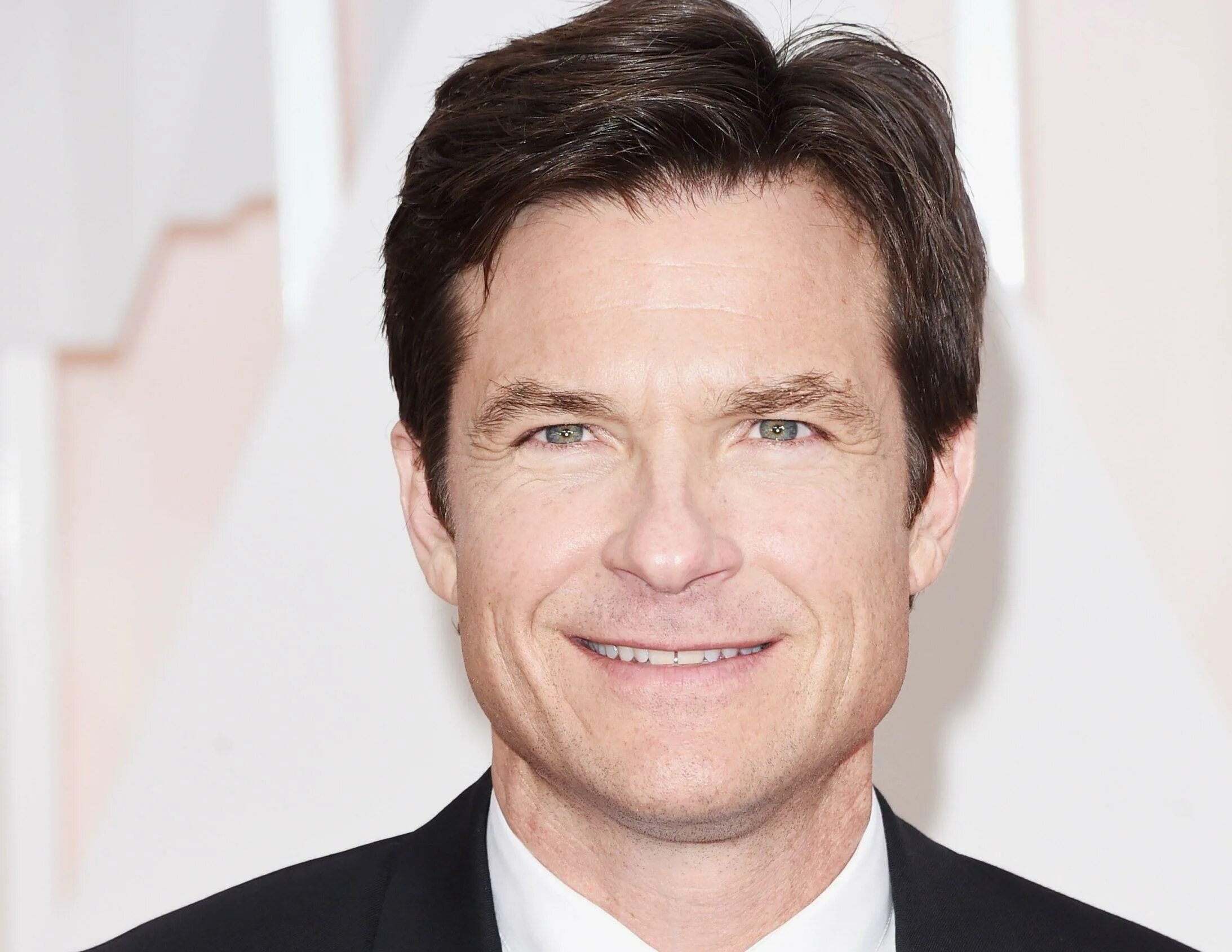 A new life bateman. Джейсон Бейтман. Джейсон Бейтман 2023. Jason Bateman 1998. Джейсон Бейтман в молодости.