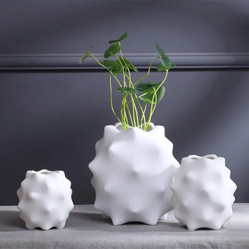 Ваза необычной формы. Креативная керамика vaza. Необычные вазы. Дизайнерские горшки для цветов. Дизайнерская ваза для цветов.