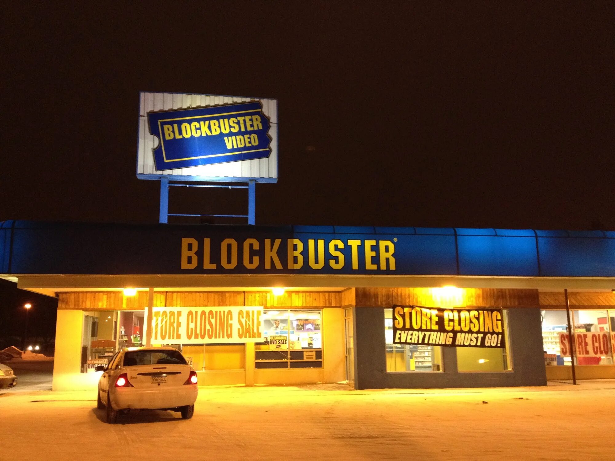 Блокбастер видео. Магазин блокбастер. blockbuster алматы. блокбастер фото. blockbuster бердянск кинотеатр.