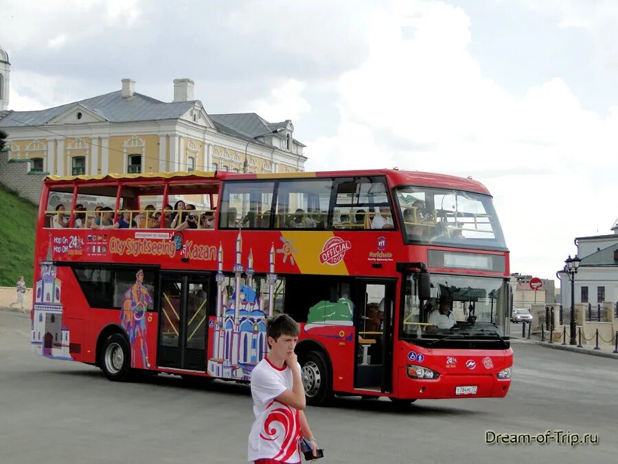 Автобус казанский автовокзал. Казань автобус City Sightseeing. Экскурсия City Sightseeing Казань. Экскурсионный автобус Казань. Сити сайтсиинг Казань.