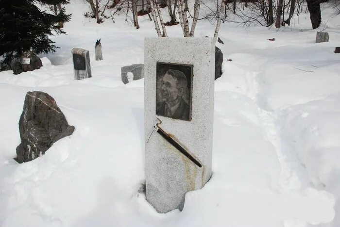 тебердинский заповедник кладбище альпинистов. алибек домбай кладбище альпинистов. кладбище погибших альпинистов в домбае. кладбище альпинистов в домбае. алибек домбай кладбище альпинистов.