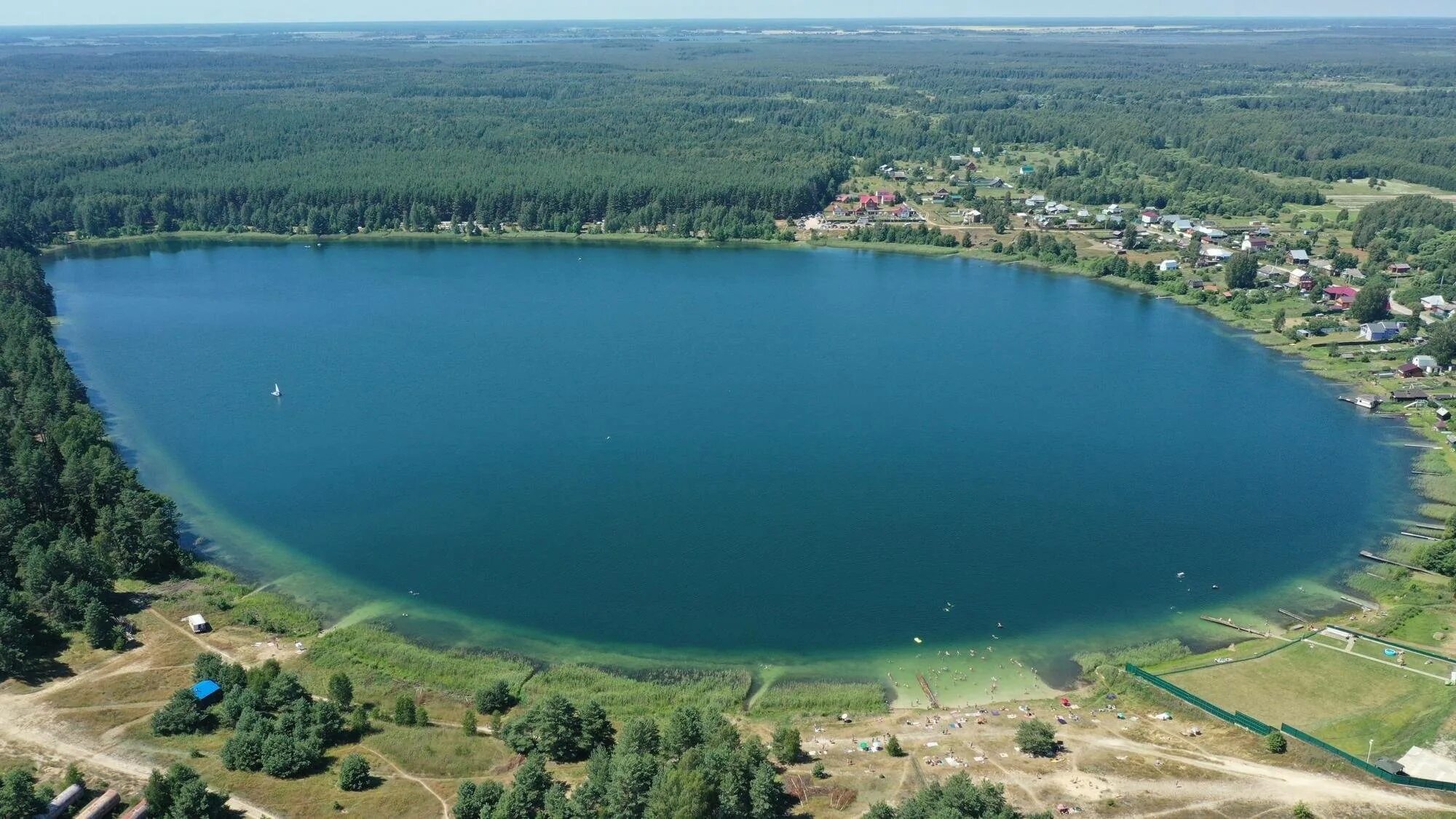 По берегам озера расположено. Озеро белое Шатурский район. Озеро белое Клепиковский район. Белое озеро Рязанская область. Белое озеро (Рязанская область, Северное).