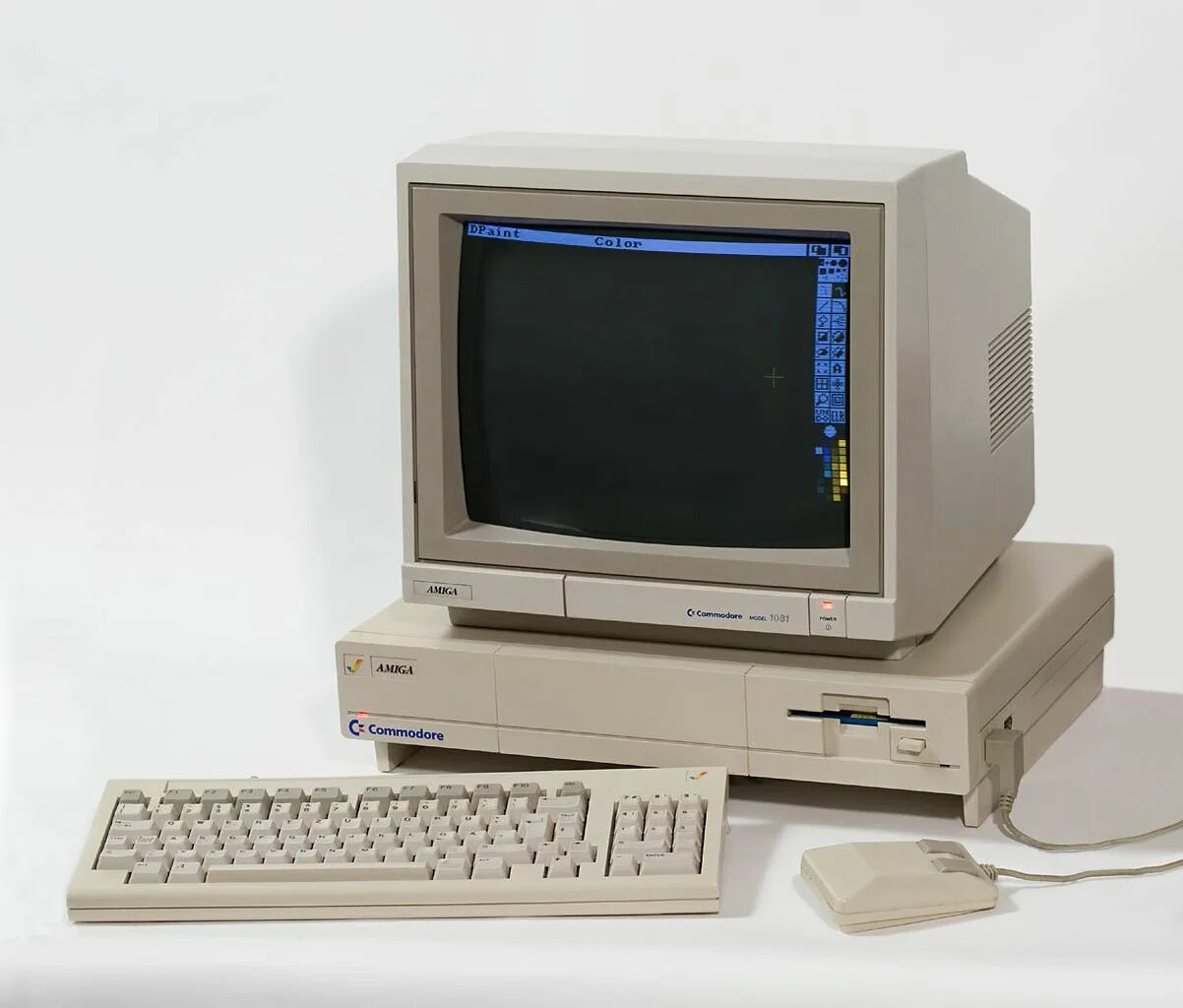 Компьютеры 90 х годов. Компьютер амига 1985. Коммодор амига. Амига 1000 компьютер. Монитор Commodore 64.