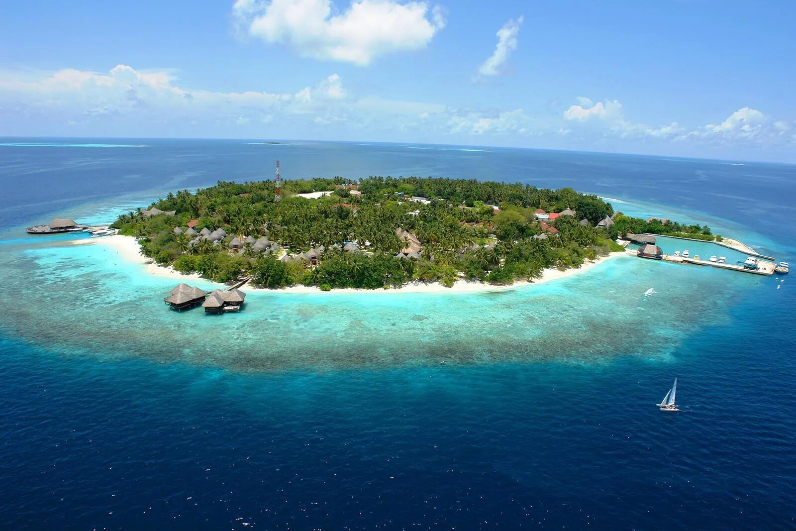 Bandos island. Остров Бандос Мальдивы. Бандос Мальдивы 4. Bandos Island Resort Spa 4. Bandos Maldives 4 Северный Мале Атолл.