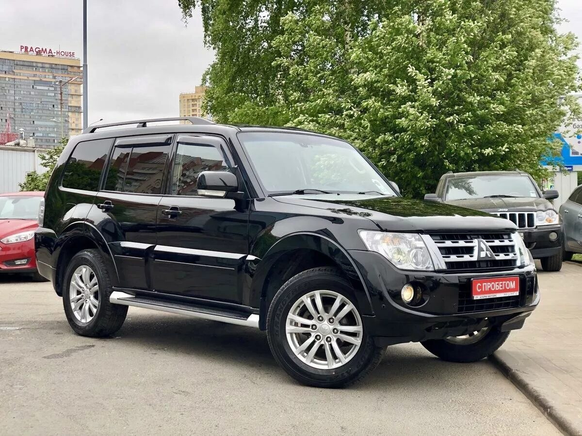 Мицубиси паджеро 3.8. Mitsubishi Pajero Mitsubishi Pajero. Mitsubishi Паджеро 2013. Мицубиси Паджеро 4. Паджеро 4 2013.