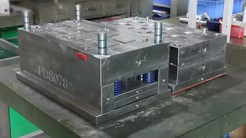 Пресс для пластиковых форм