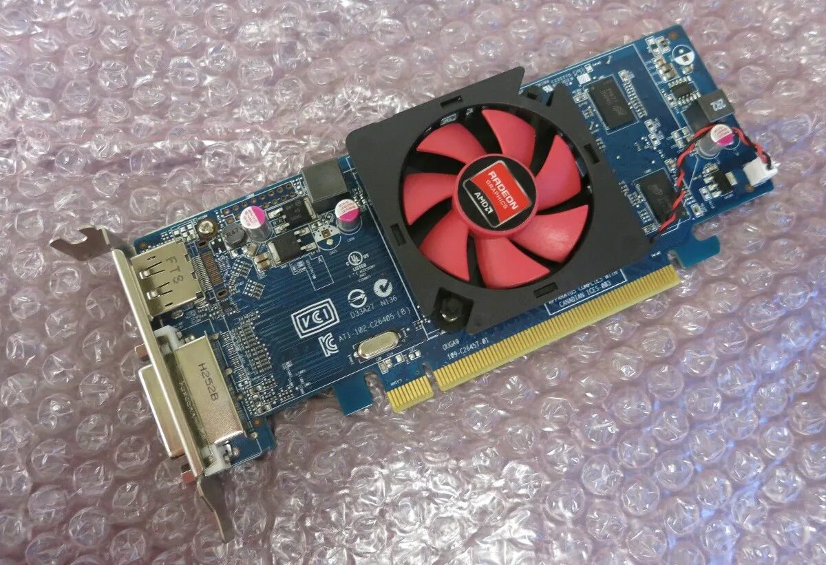Radeon 610m. АМД радеон HD 7000. Видеокарта AMD Radeon HD 7000 Series. Видеокарта АМД радеон 7000 Сериес. Видеокарта AMD Radeon HD 7000 2gb.