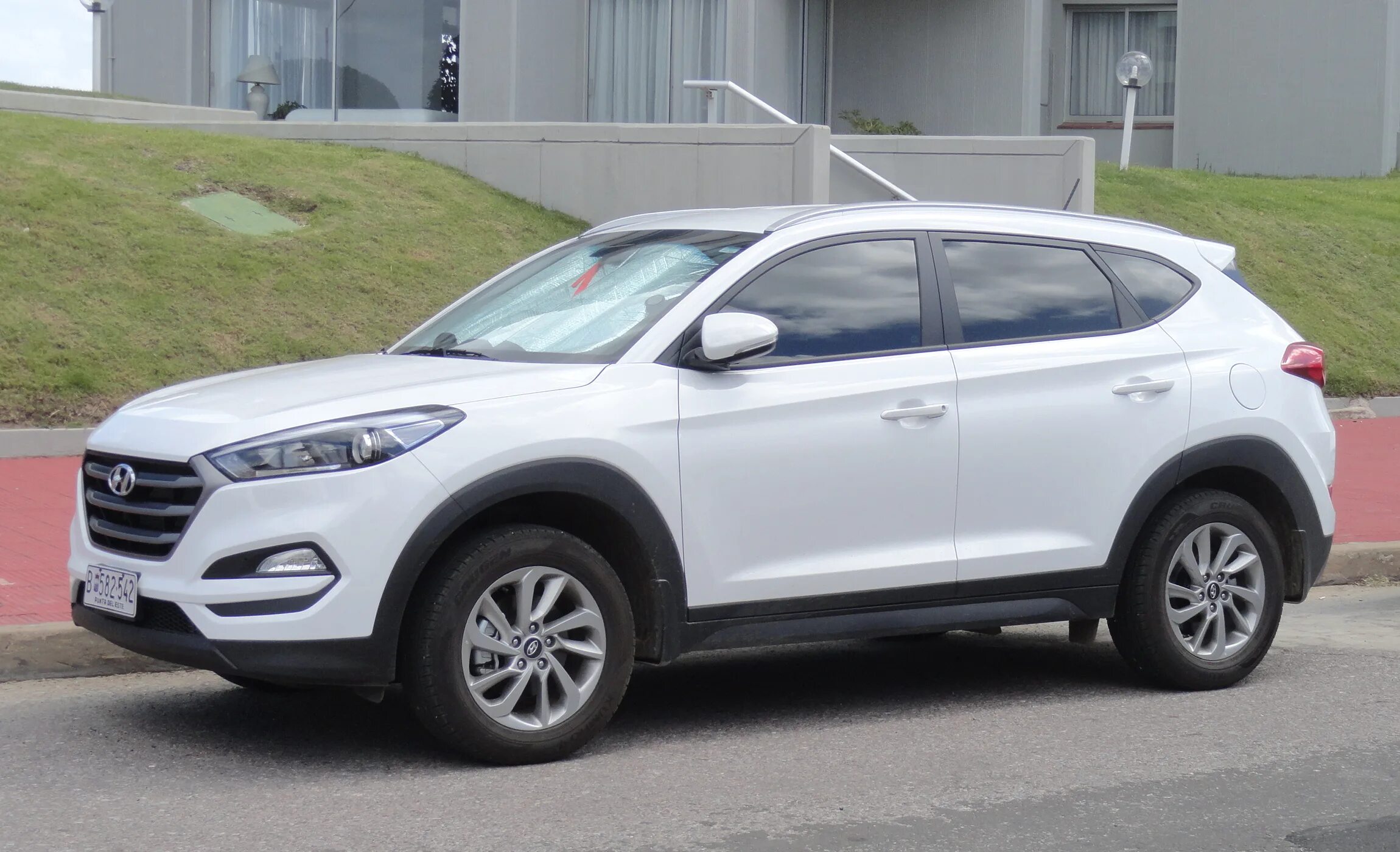 Hyundai tucson tl. Tucson TL. Хундай Туксон TL. Туссан 2022 белый. Хендай Туссан 2017 белый.