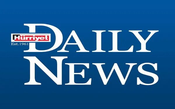 Ламинат дейли ньюс. New york daily news. Daily logo. Дейли ньюс на русском. News лого.
