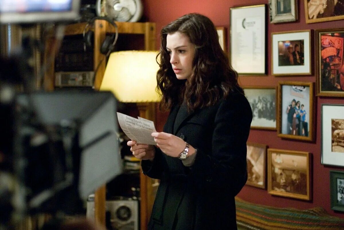 пассажиры фильм с энн хэтэуэй трейлер. Ann 2008. Ann 2008. энн хэтэуэй напряги извилины 2008. рэйчел выходит замуж (2008).