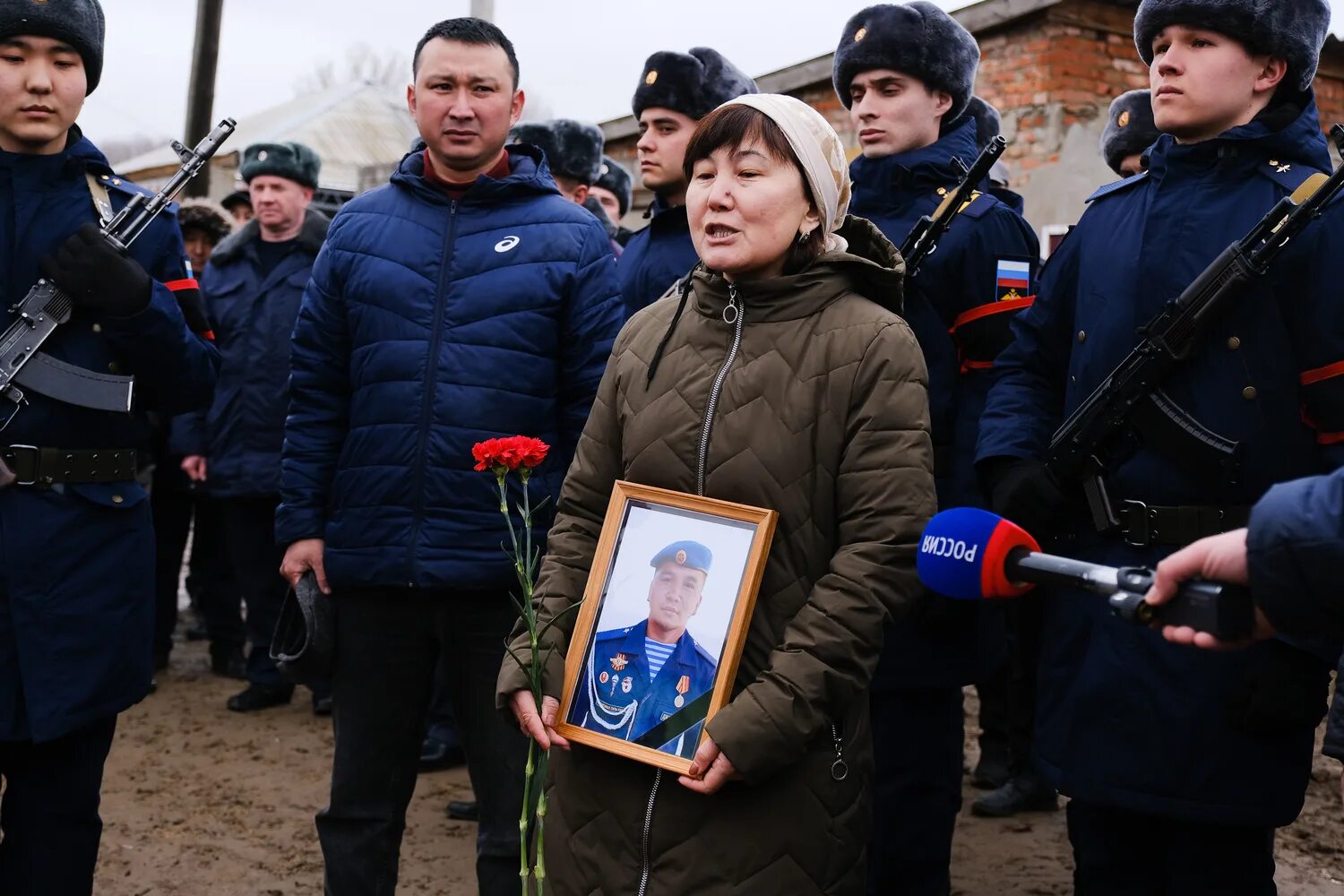 Темирлан Джасагулов. Прощание с погибшими на Украине военными. Похороны военнослужащего. Прощание с военным