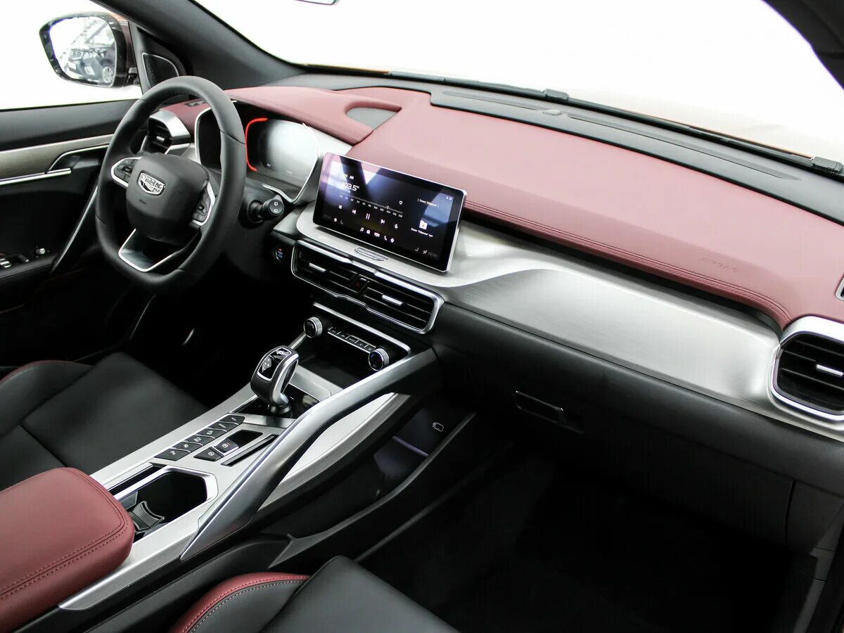 Geely coolray 1. 5 amt 2023. 5 amt 2023. Geely coolray 2020 салон. Geely coolray 2021 салон.