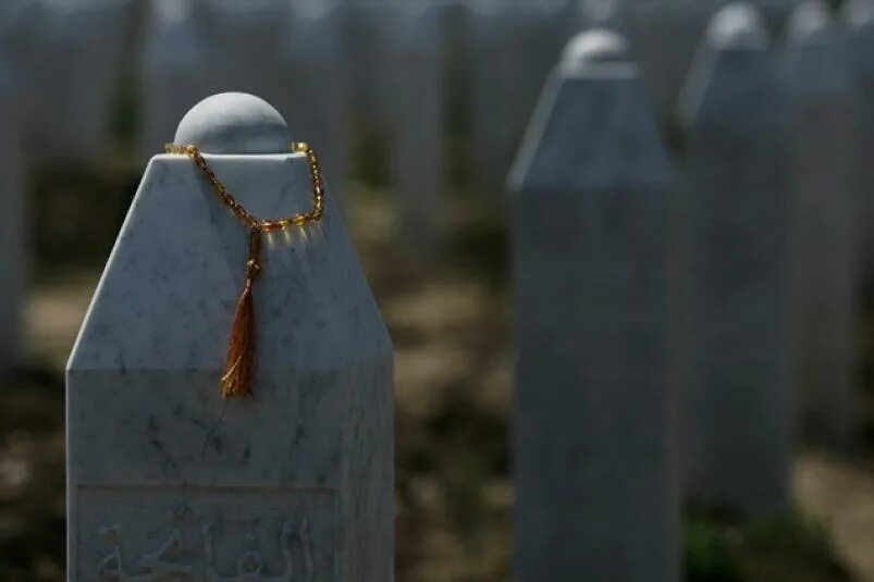 Можно ли посещать кладбище в исламе. Мусульманское кладбище. Могилы на мусульманском кладбище.