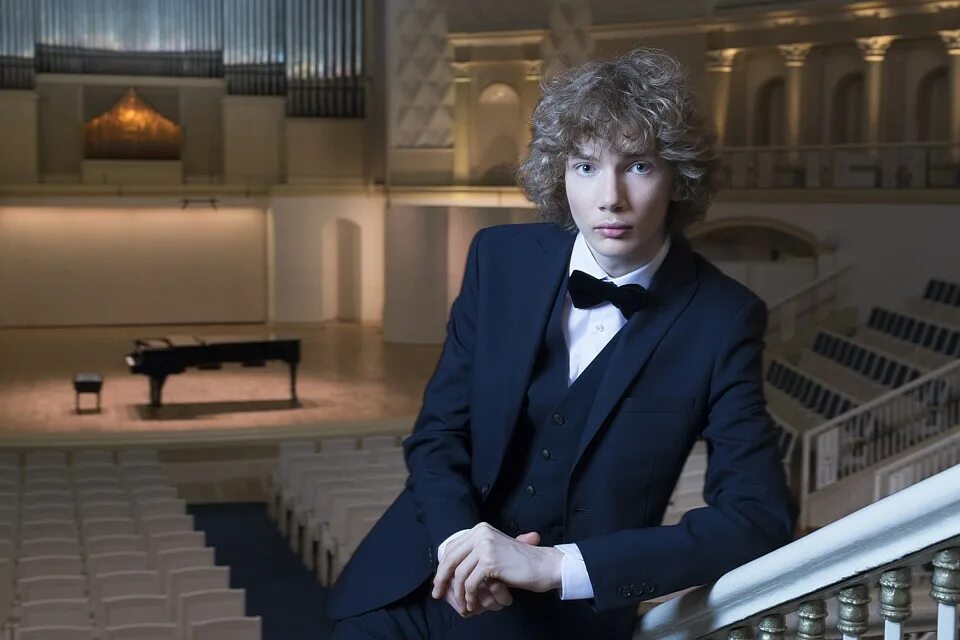 петр дранга. молодой музыкант русский. иван бессонов пианист. иван бессонов сириус. д трифонов пианист.