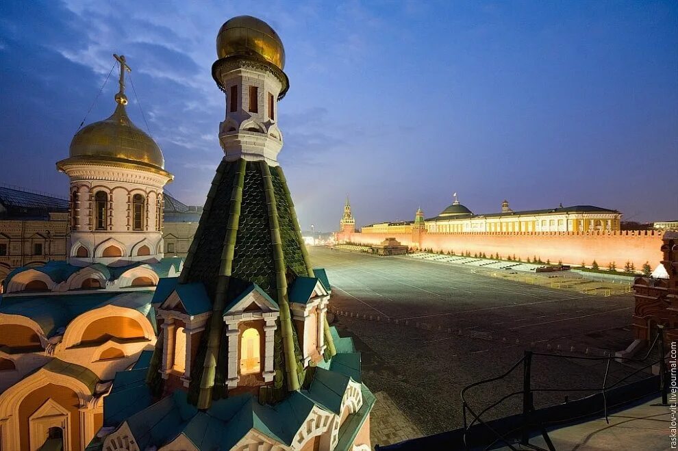 Крыша Московского Кремля. Кремль крыши зданий. Фото с крыши Кремля. Крыши московского кремля