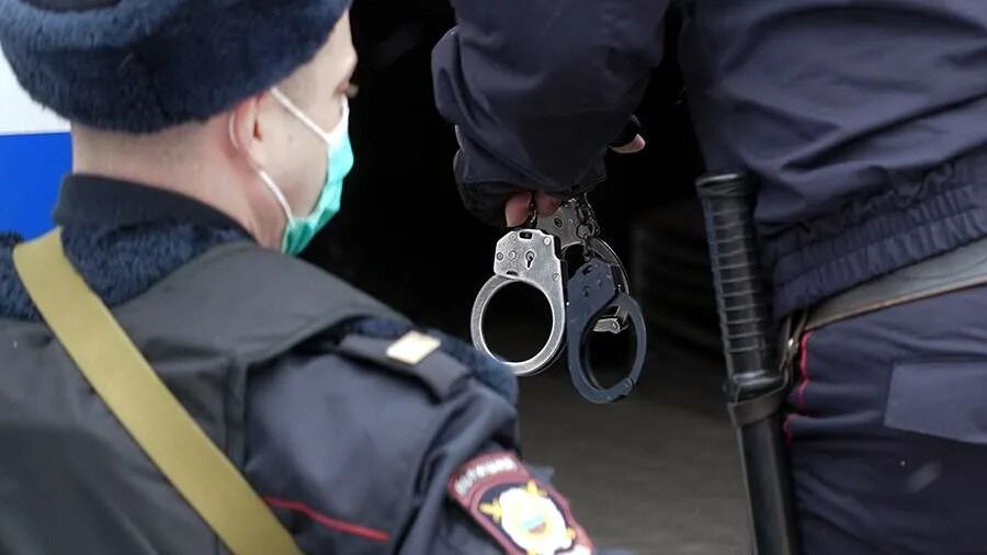 Артур агаджанян следователь. Эфендиев грей халидинович следственный комитет. Василик сергей сергеевич следователь. Сотрудник полиции. Следователь эфендиев.