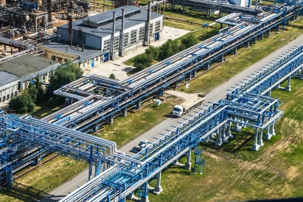 Сколько нефтеперерабатывающих заводов