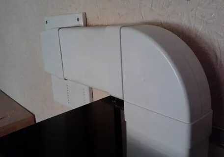 Пластиковый короб для вытяжки