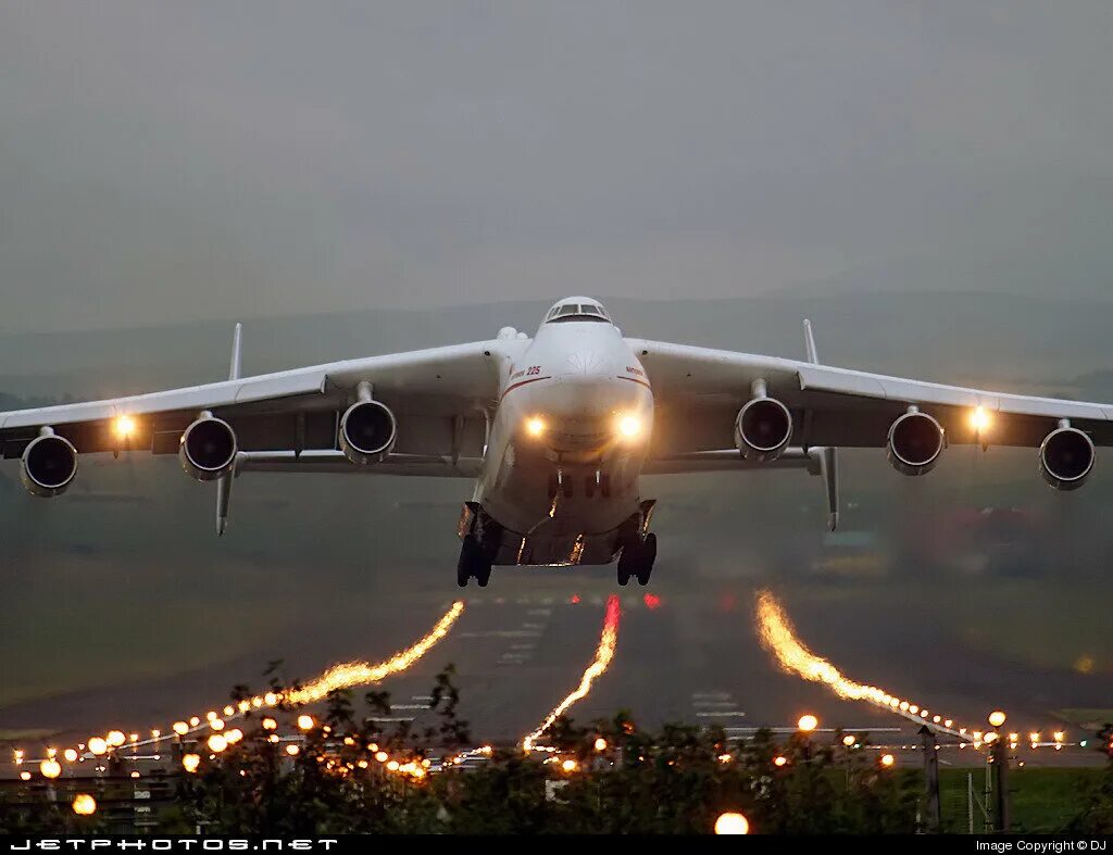 Самые интересные самолеты. АН-225 Мрия. АН-225 Мрия военный. Antonov an-225 Mriya. АН-225 транспортный самолёт.