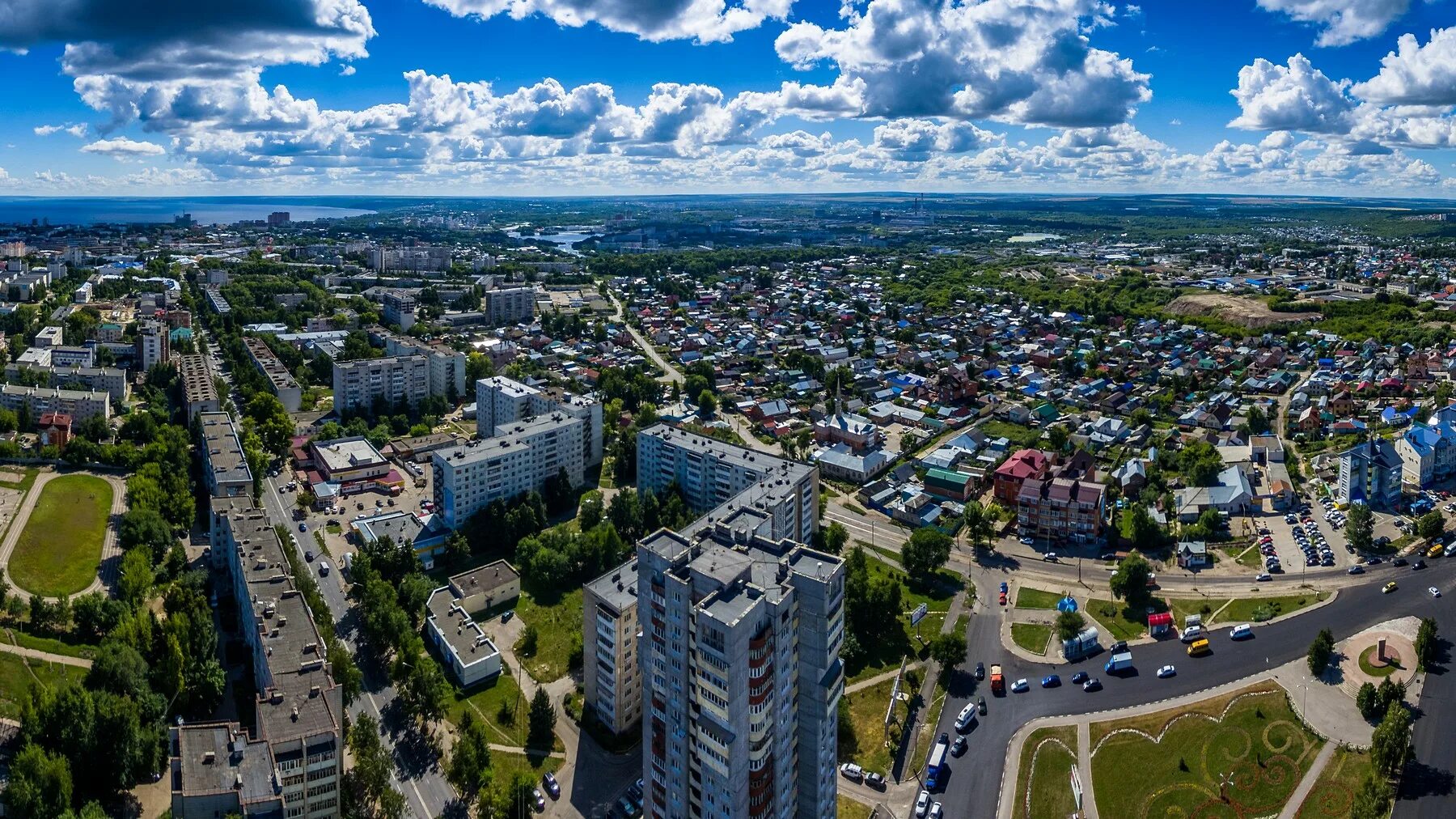 сколько лет районе.