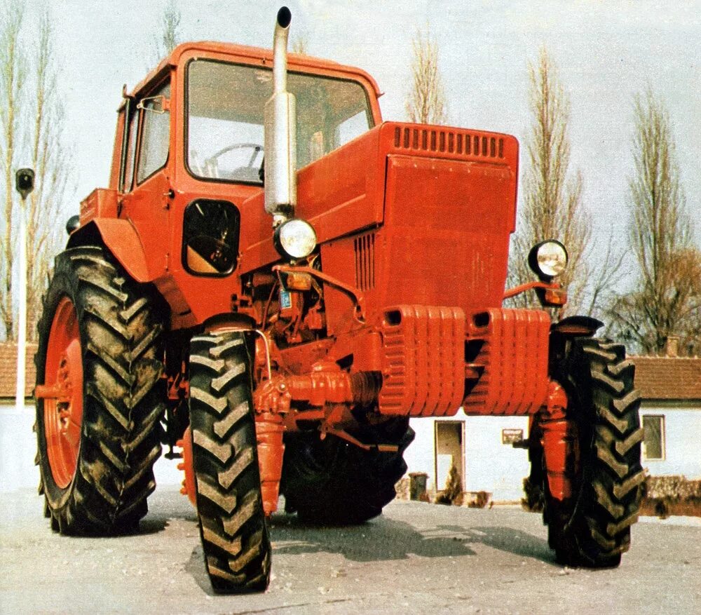 Про советских тракторы. МТЗ-80 трактор. Тракктормтз80экспортный. Советский трактор МТЗ-80. Трактор МТЗ 82 СССР.