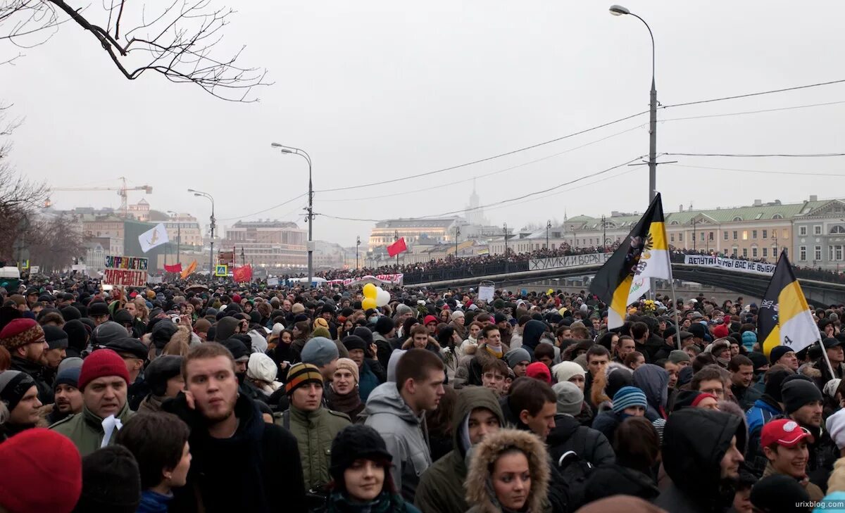 10 лет митингам