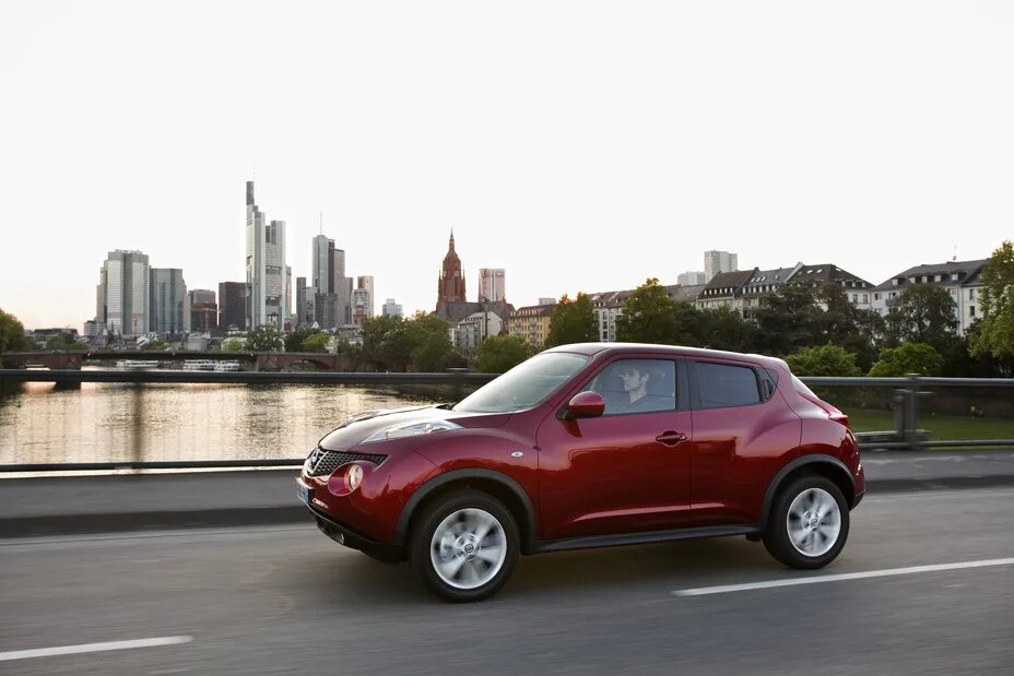 Ниссан джук 2012. Ниссан жук 2012 черный. Ниссан жук 3. Nissan juke 2006. Ниссан жук 2013.