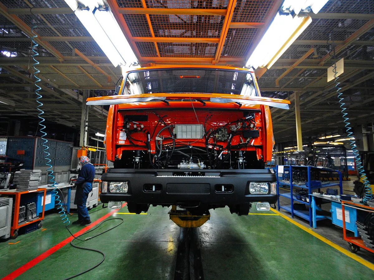 Сборочная линия камаз. Камаз что производит. Автозавод камаз набережные челны. Завод камаз в татарстане. Новый камаз 2023.