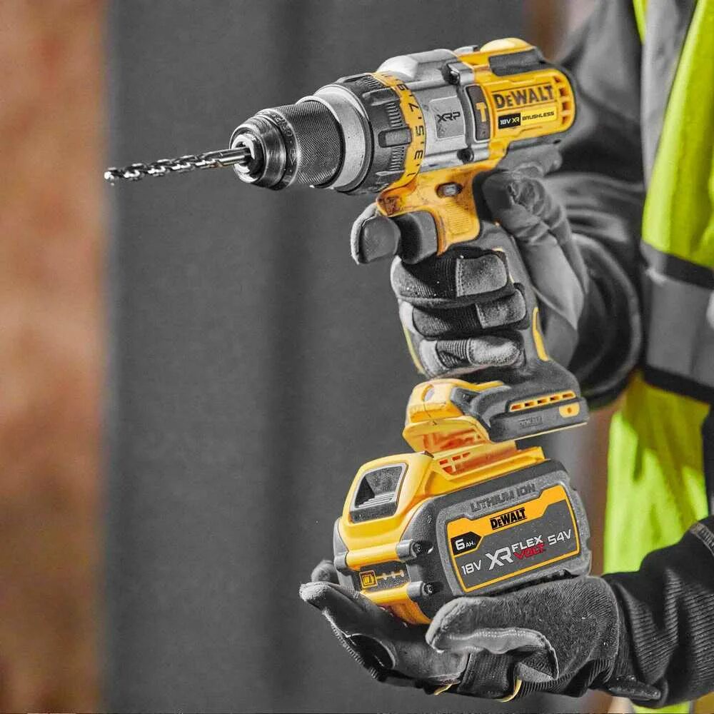 Dewalt xr flexvolт 18 54v. Dewalt dcd 999. dewalt flexvolt dcd999. шуруповерт dewalt 999. шуруповерт dewalt dcd999.