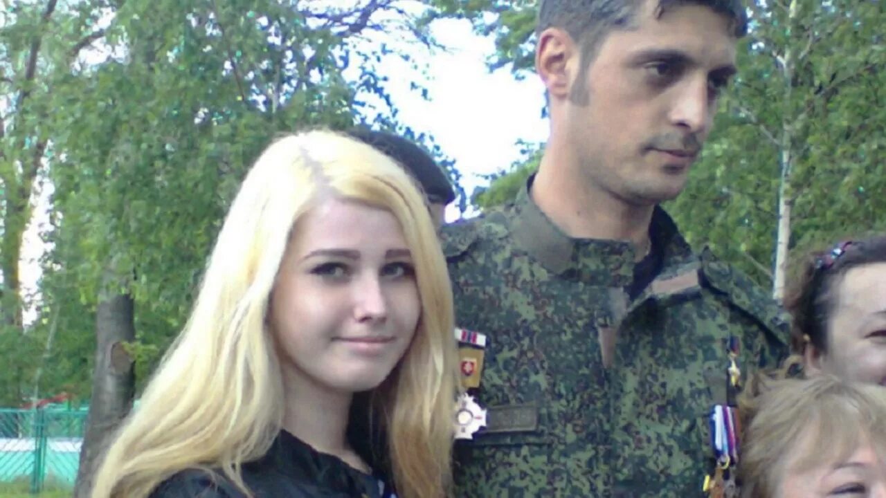 Михаил толстых биография личная жизнь семья Кто убил командира батальона "Сомали" Михаила Толстых (Гиви) 8.02.2017 г.