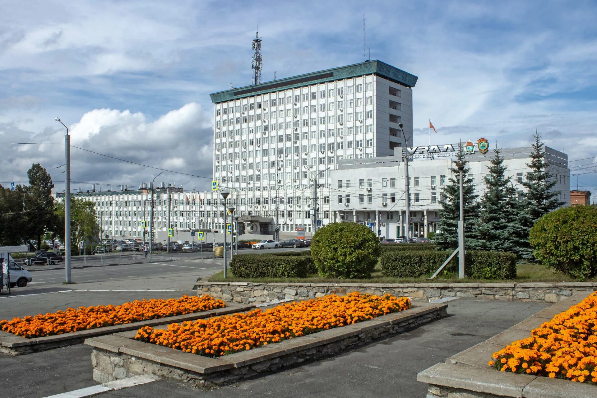 Город миасс завод урал. Завод урал миасс. Автозавод урал миасс. Город миасс завод урал. Миасс уралаз.