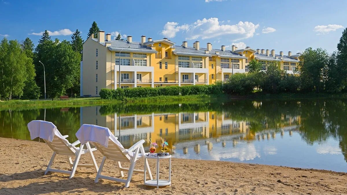 Отель тропикана пятницкое шоссе. Тропикана московская. Тропикана парк отель солнечногорск. Тропикана парк дом отдыха московская область г. Тропикана парк пятницкое шоссе.