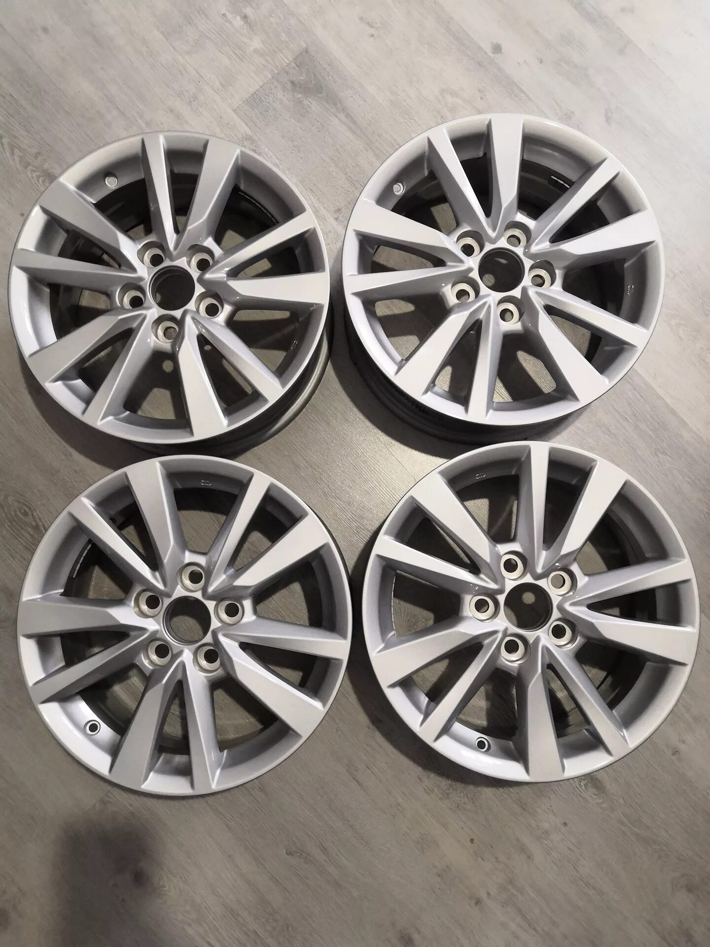 оригинальные диски тойота королла. диски toyota corolla r17 e210. оригинальные диски тойота королла. диск колеса toyota corolla r16. оригинальные диски тойота королла 120 кузов.