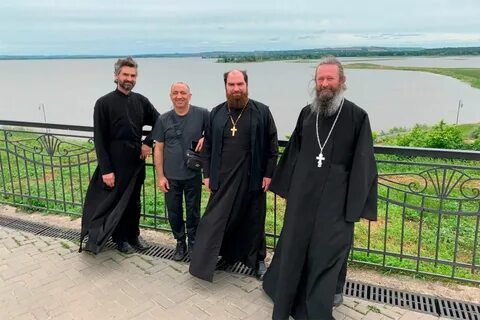 Отец евгении