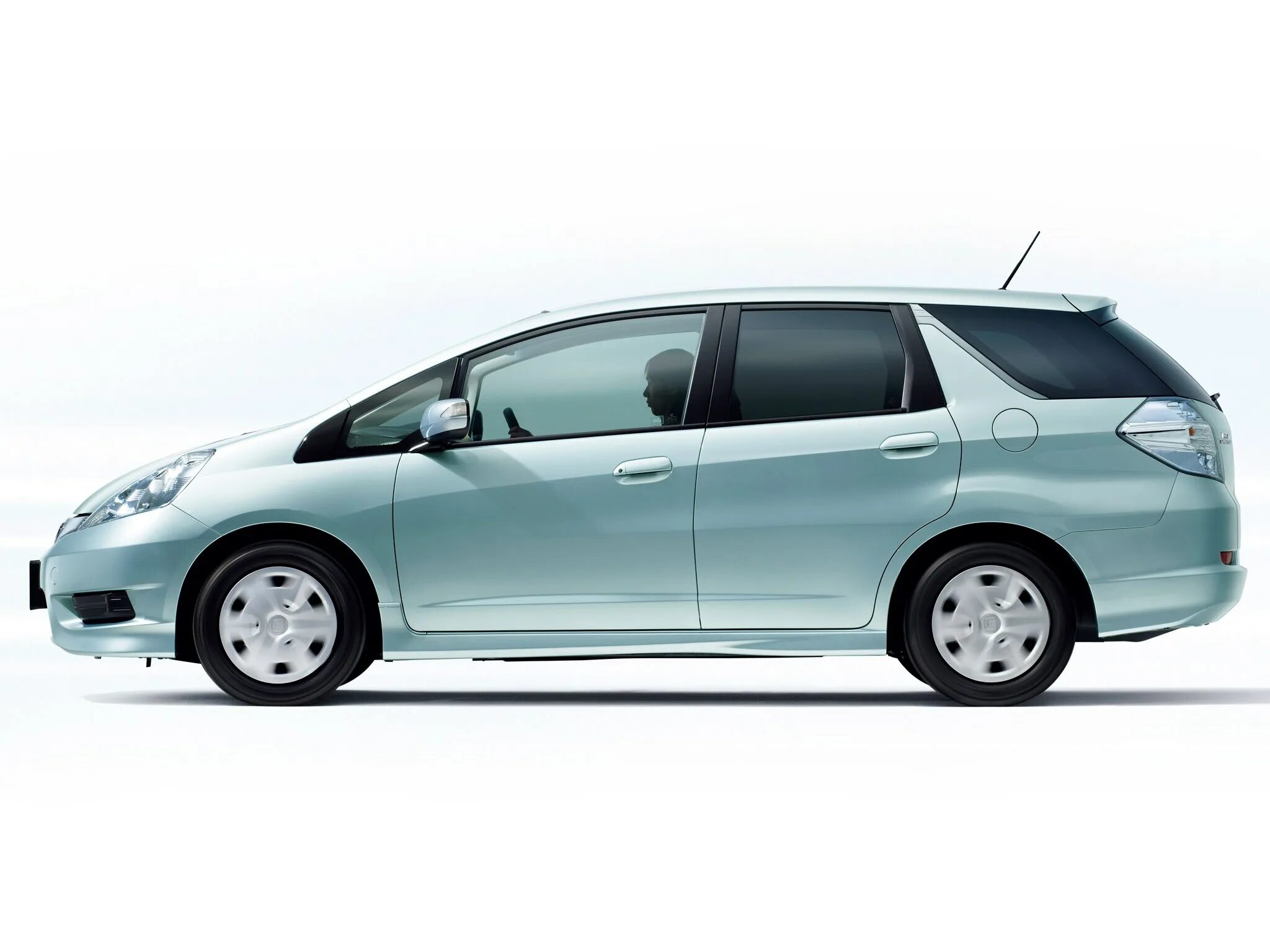 Honda Fit Shuttle Hybrid. Honda Fit Shuttle Hybrid 2011. Honda Fit Shuttle 2011. Хонда фит шаттл гибрид 2011.