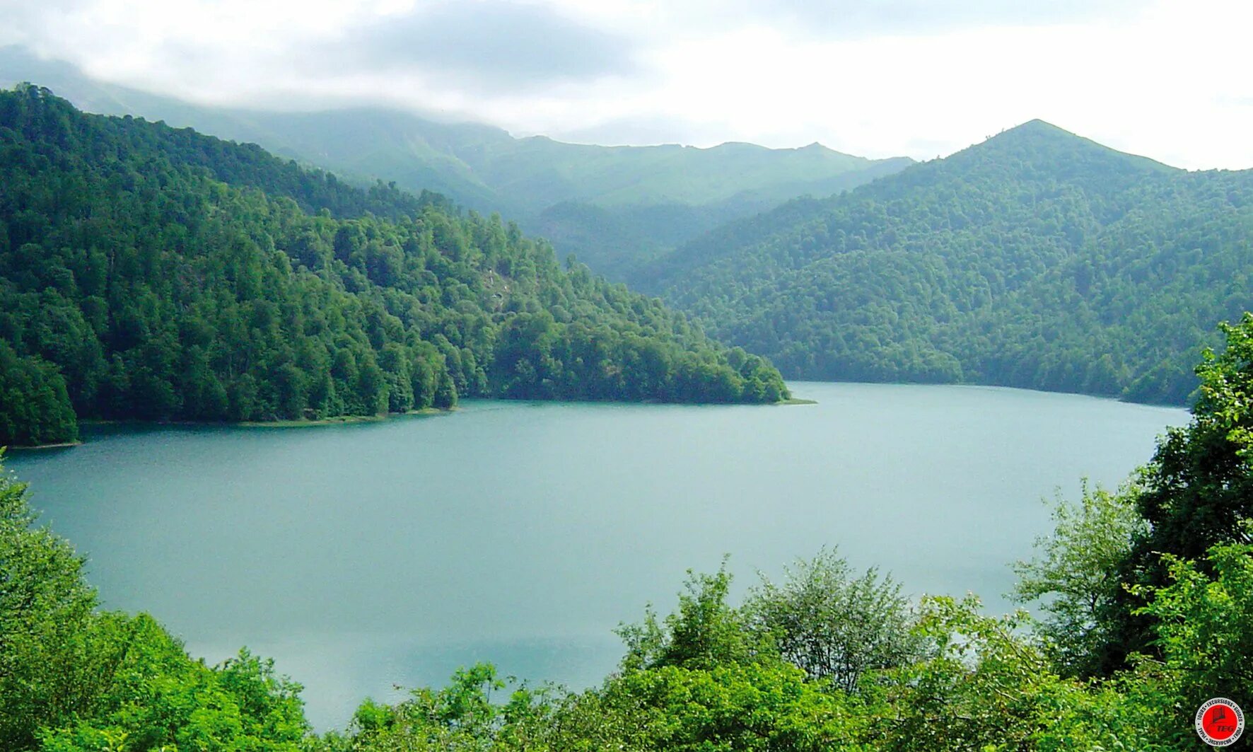 гейгель азербайджан. гёйгёль национальный парк. гейгель азербайджан. гянджа озеро гейгель. озеро гёйгёль швейцария.