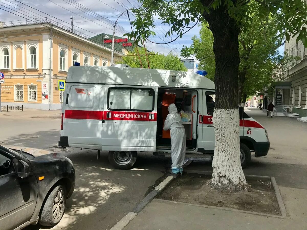 Больница Калининск Саратовской области. Медики Саратовской области. Авария в Саратовской области.