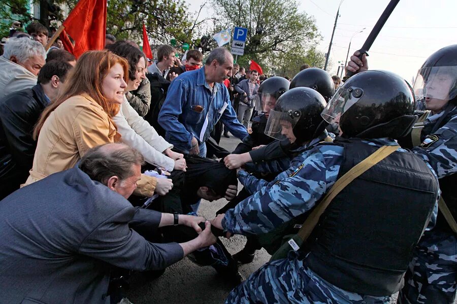 Самые важные новости украины. Беспорядки на Болотной площади 2012. Столкновения на Болотной. Болотная площадь Москва беспорядки.