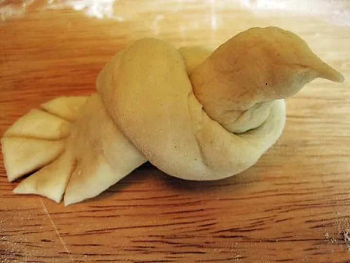 Жаворонки из теста. Жаворонки из теста. Лепим жаворонков из теста. Лепка жаворонков. Жаворонки на 40 мучеников севастийских техника лепки.