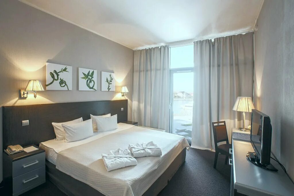 золотой затон астрахань. отель золотой затон hotel zolotoy zaton. золотой затон астрахань улица адмирала нахимова 60в. золотой затон ул адмирала нахимова 60в астрахань. золотой затон астрахань официальный сайт.