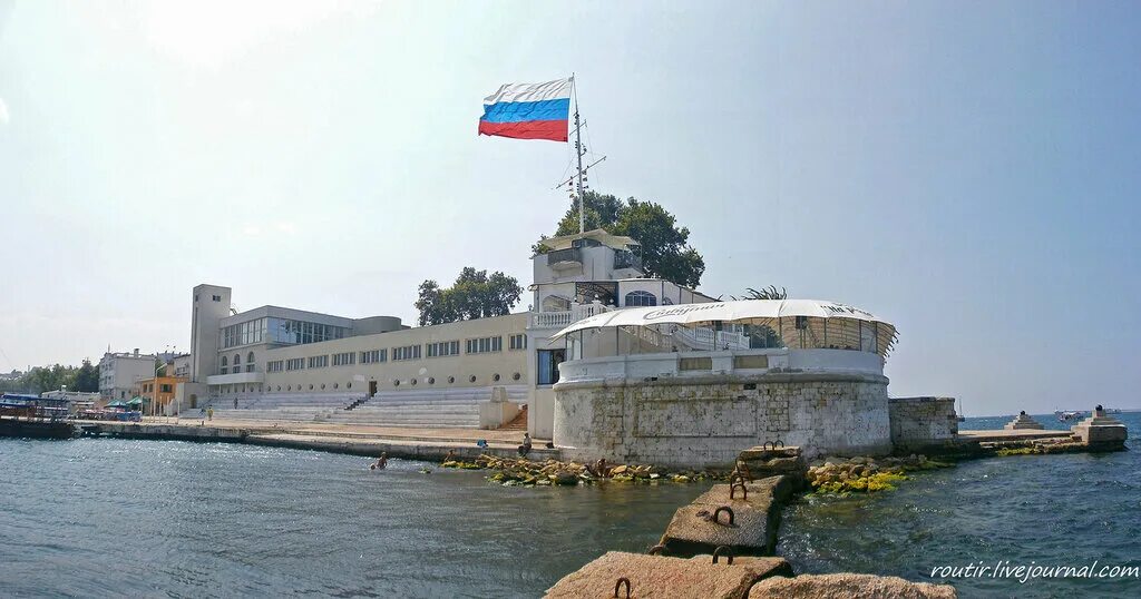 Николаевский мыс. Водная станция Динамо Севастополь. Водная станция КЧФ. Здание водной станции КЧФ Севастополь. Водная станция Севастополь 1942.