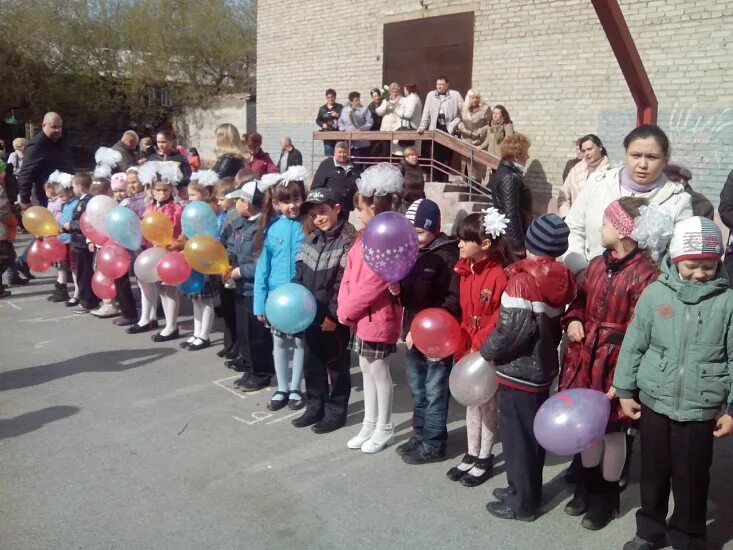 Школа 140 нижний новгород. Школа 140 Новосибирск. Новосибирск школа МБОУ СОШ 140. Школа 140 Пермь.