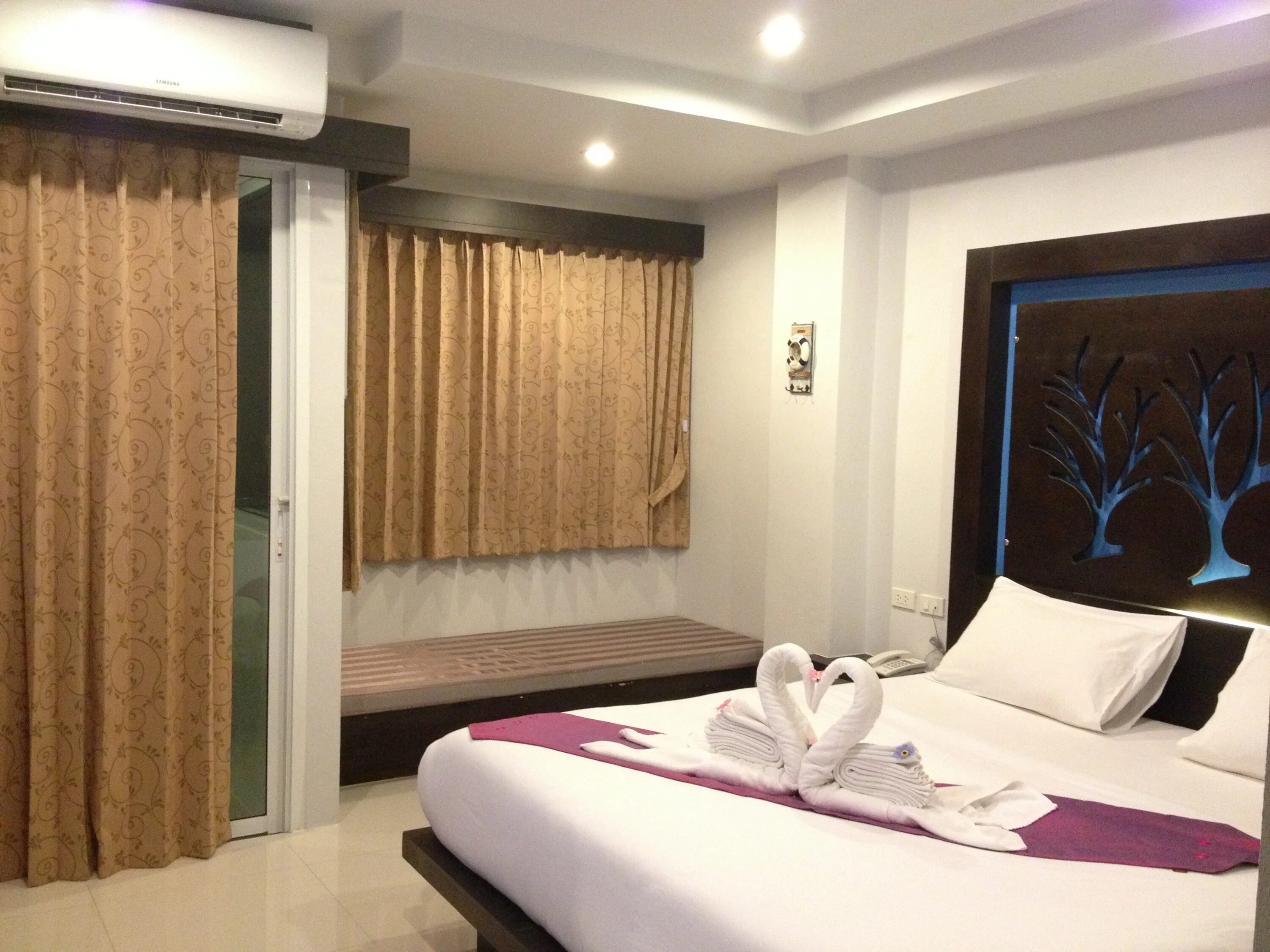 Silk hill hotel таиланд пхукет. The silk hill patong 3*. Silk hill hotel пхукет. Silk hill hotel 3* патонг, пхукет. Silk hill hotel 3*.
