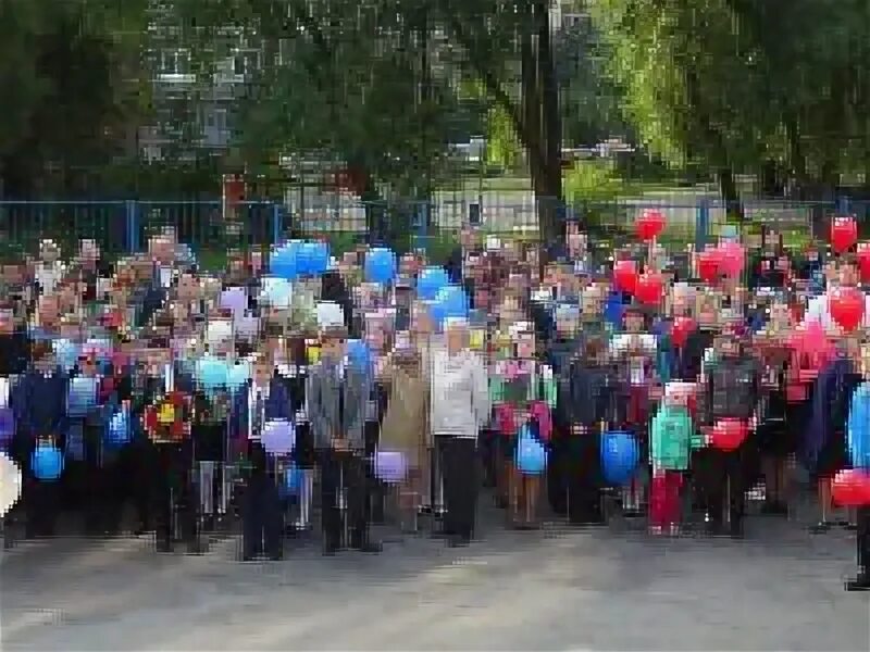 Екатеринбург 1 школа готвальда. Школа ул. Екатеринбургская школа 1 готвальда 19 а. Екатеринбургская школа 1 готвальда. Екатеринбургская школа 1 готвальда.