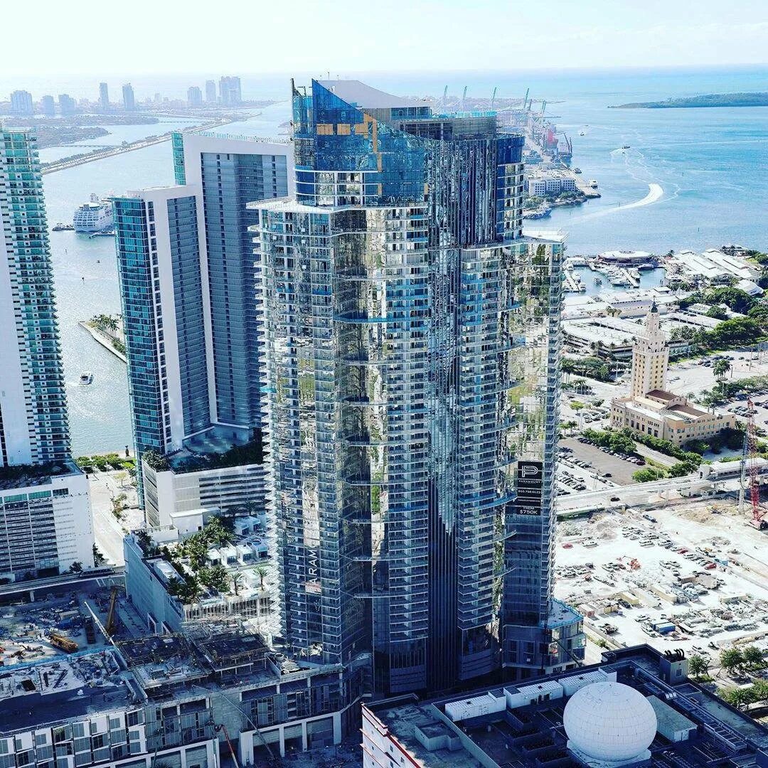 Воронеж сити небоскребы. Самое высокое здание в сочи. Сочи небоскребы. Воронеж-сити высотки. Адлер высотки.