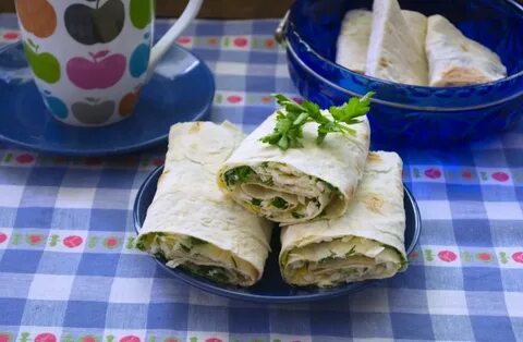 Лаваш с курицей огурцом