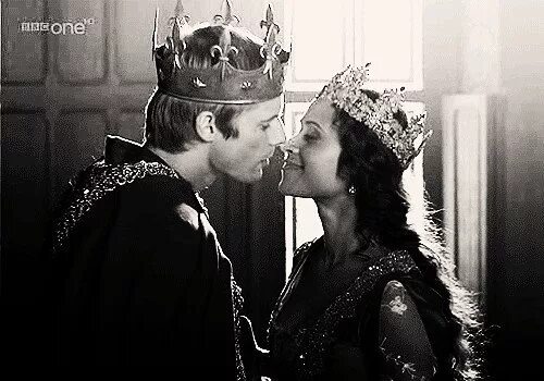 Целовала королева бонго. “король и четыре королевы” (the king and four queens). Бинго бонго фильм. Дневник принцессы 1 майкл. Король и королева любовь.