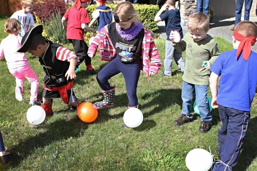 праздник на природе для детей. украшение для пикника. детский праздник на природе. детское день рождения на улице. украшение детского праздника на природе.